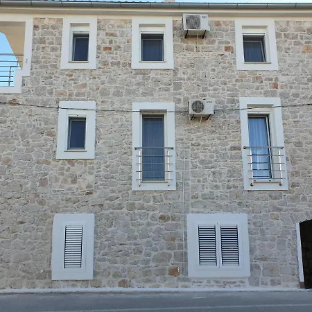 Apartment Violeta Betina (Sibenik-Knin)